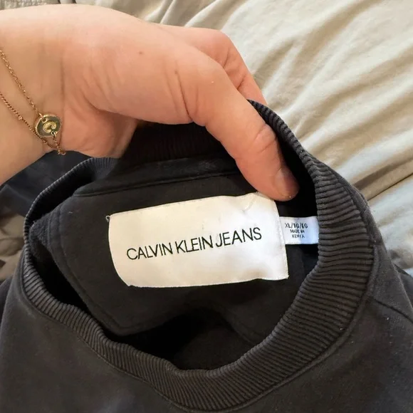 CALVIN KLIEN crewneck XL - Picture 2 of 16